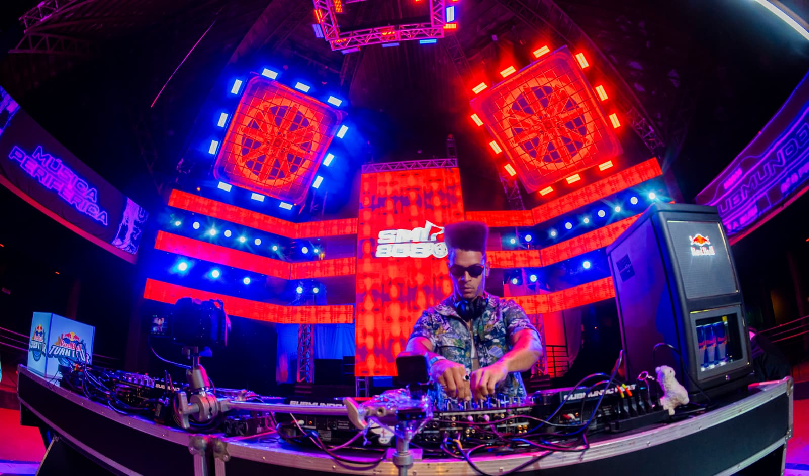Red Bull Turn It Up — imagem 1