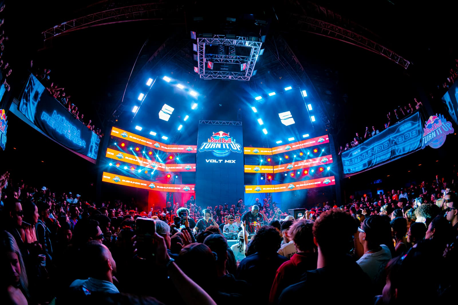 Red Bull Turn It Up — imagem 4