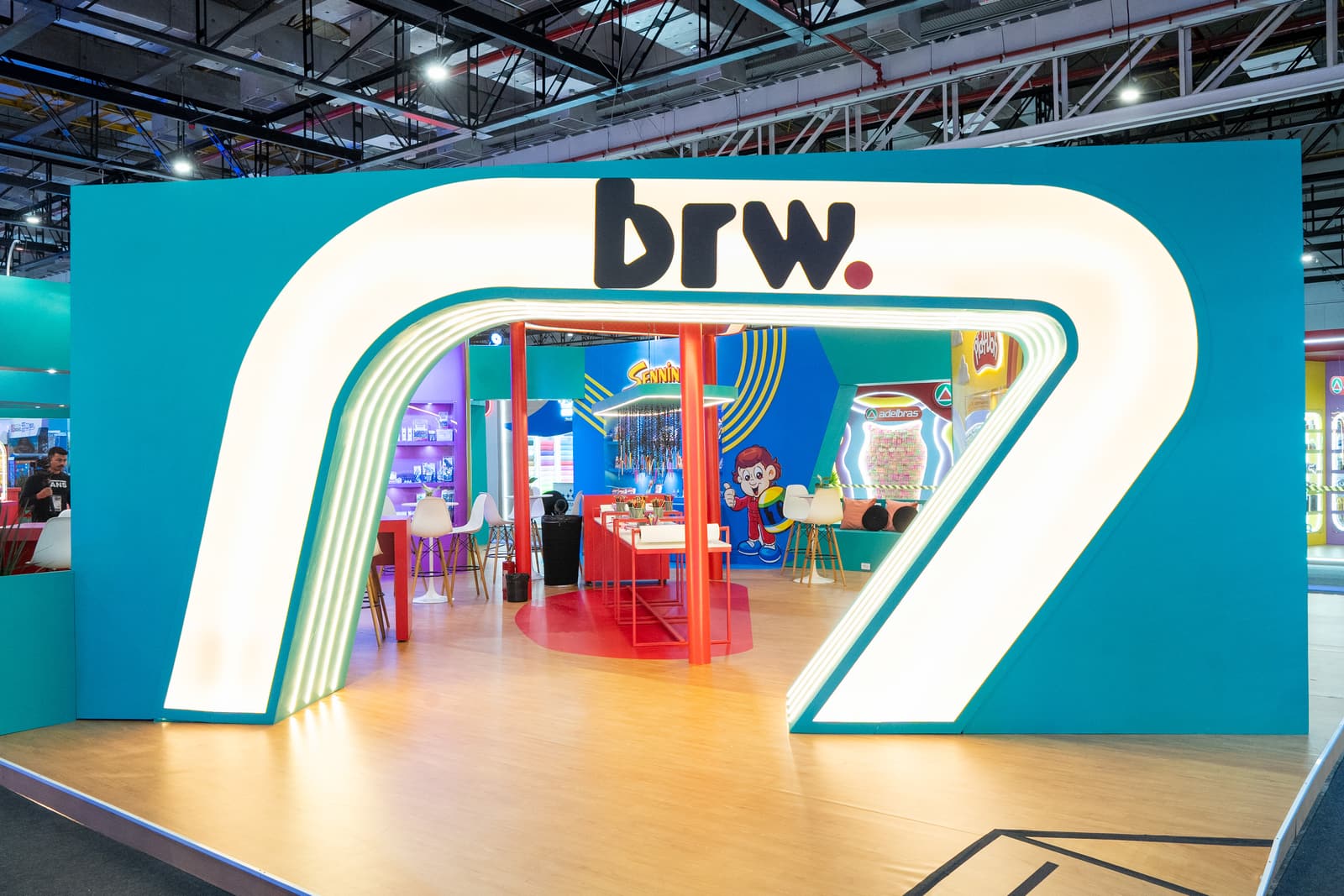 BRW na Escolar Office Brasil — imagem 14